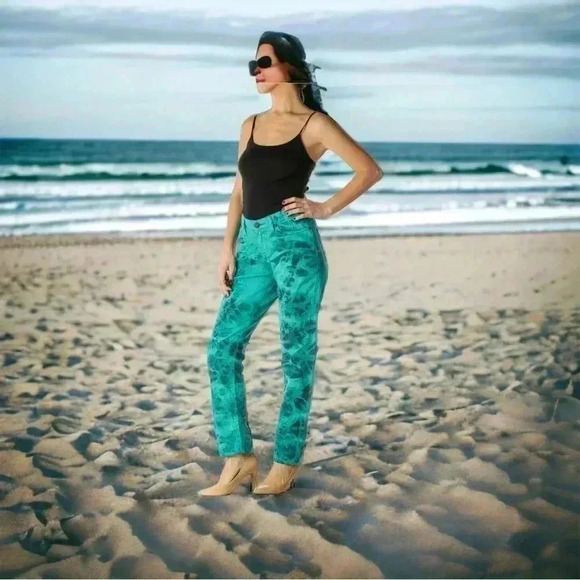 Rock & Republic Size 6 Tie-Dye Skinny Jeans - Teal/Black Wash Tie-dye. #Denim - Picture 3 of 9